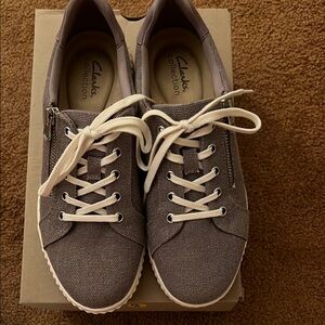 NIB Clarks Collection lilac Canvas Lace-Up Sneakers with Side Zip